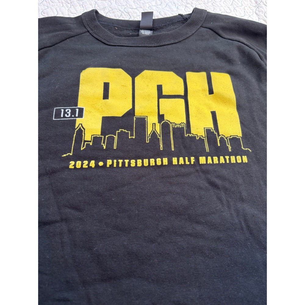 Pittsburgh Half Marathon PGH 13.1 Mens Black Crew Neck Sweatshirt Size Large - Picture 3 of 6